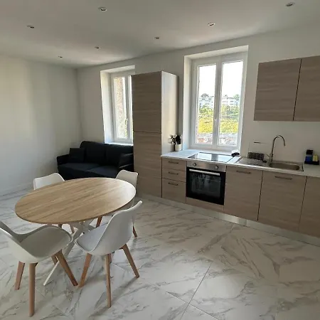 شقة T3, Wi-fi ,climatise 2eme Etage Et Dernier Etage