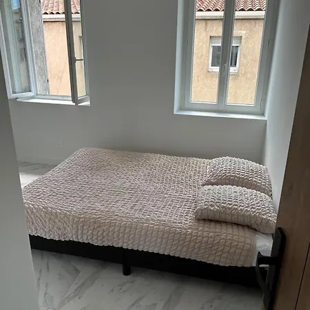T3, Wi-fi ,climatise 2eme Etage Et Dernier Etage *